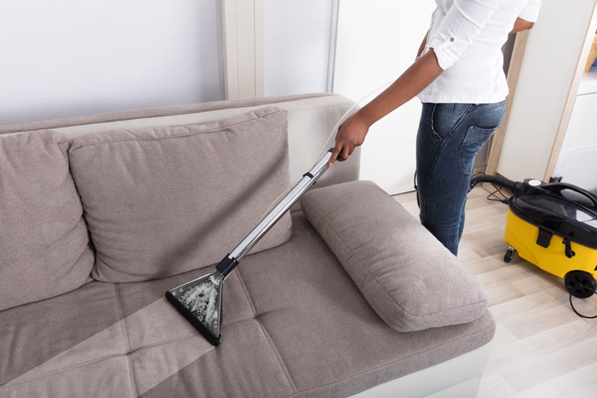 sofa cleaning dubai